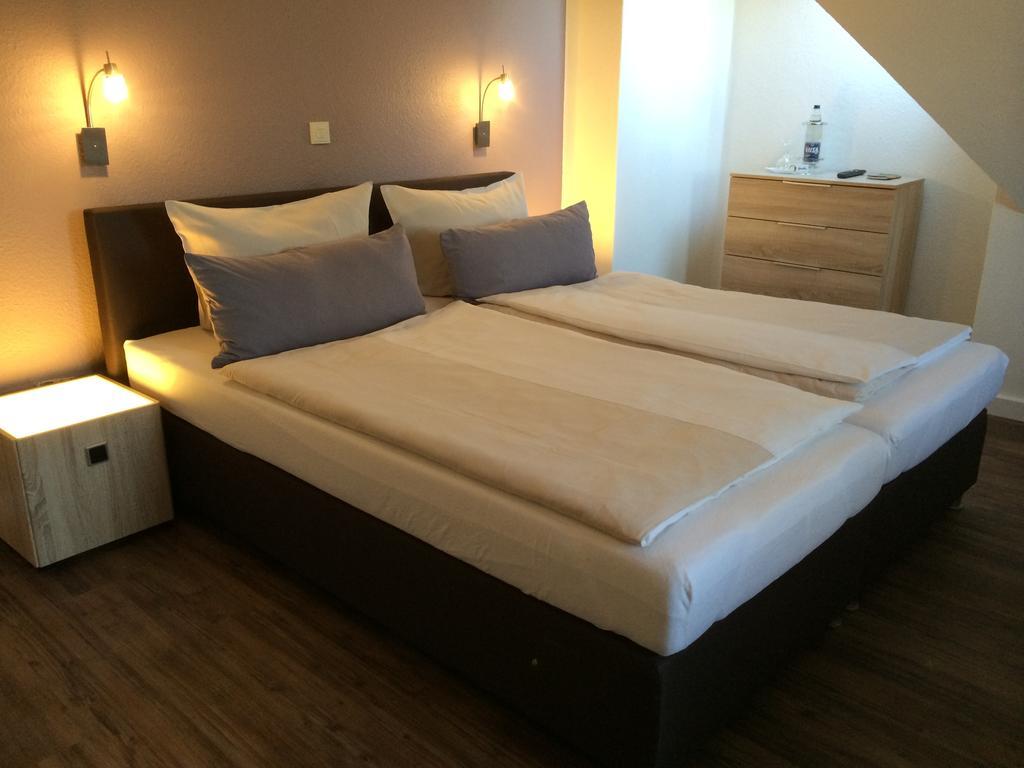 Landhotel Alte Schule - Hotel Garni Schillig Ruang foto