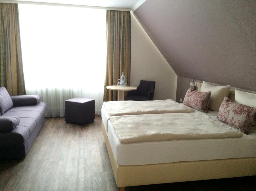 Landhotel Alte Schule - Hotel Garni Schillig Ruang foto